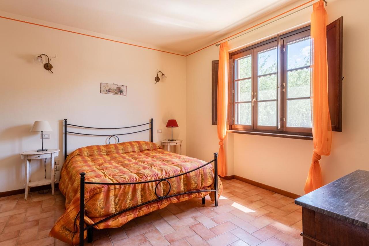 Casolare Dei Fiori - Mughetto Villa Montecarlo Eksteriør billede