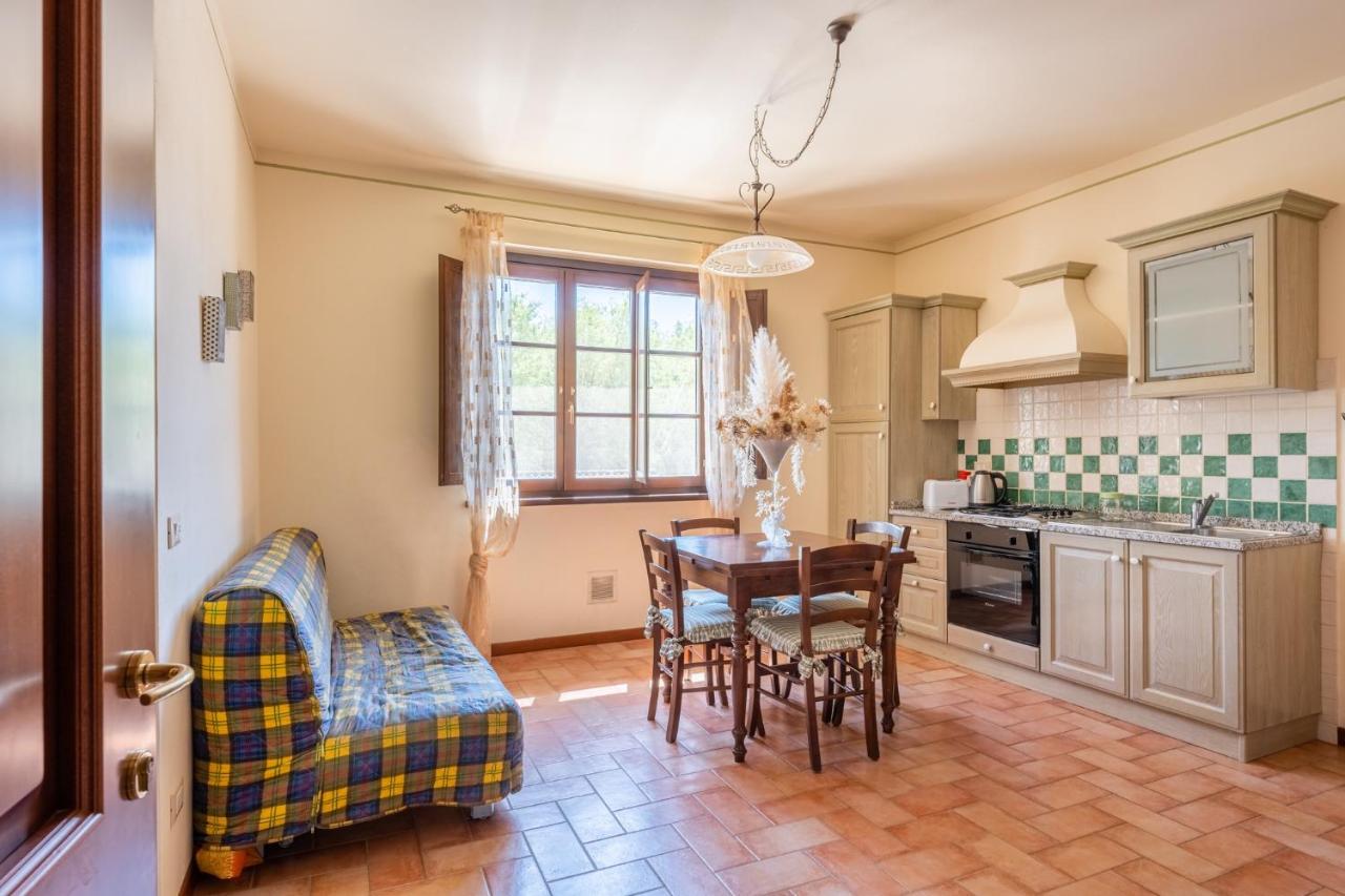 Casolare Dei Fiori - Mughetto Villa Montecarlo Eksteriør billede