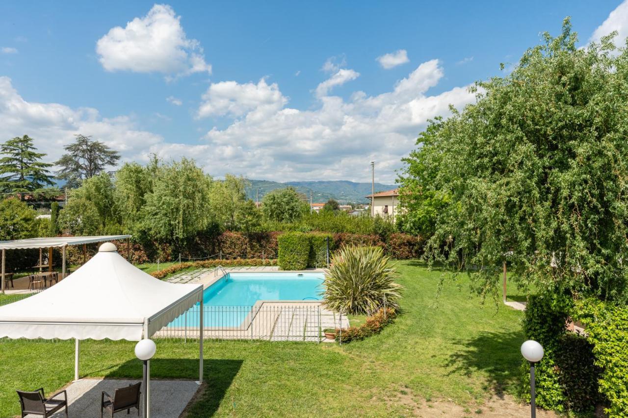 Casolare Dei Fiori - Mughetto Villa Montecarlo Eksteriør billede